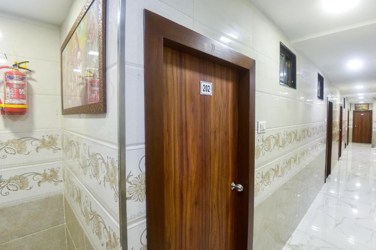Oyo 63295 T Junction Residency Hotel Bombay Exterior foto
